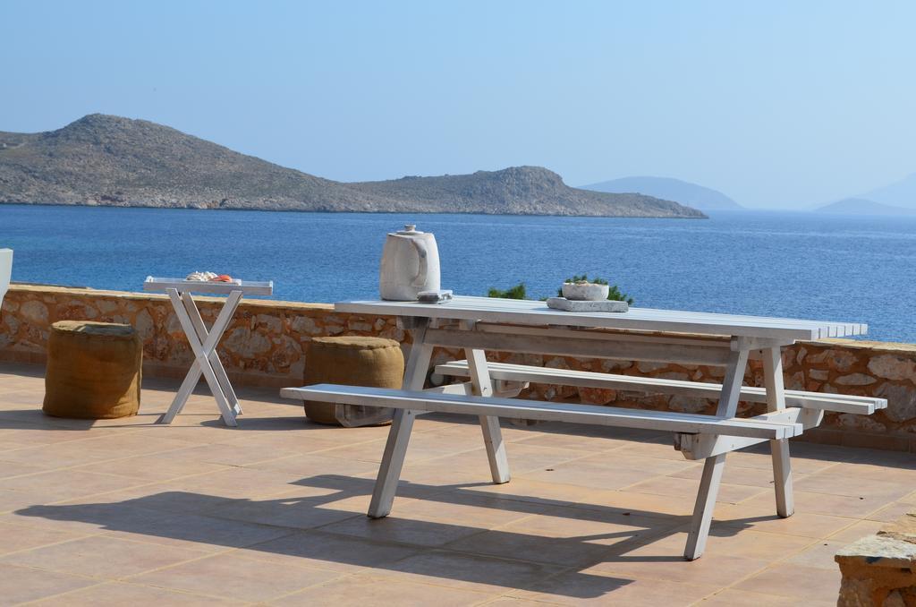 Villa Aristoteles Chalki Town Habitación foto
