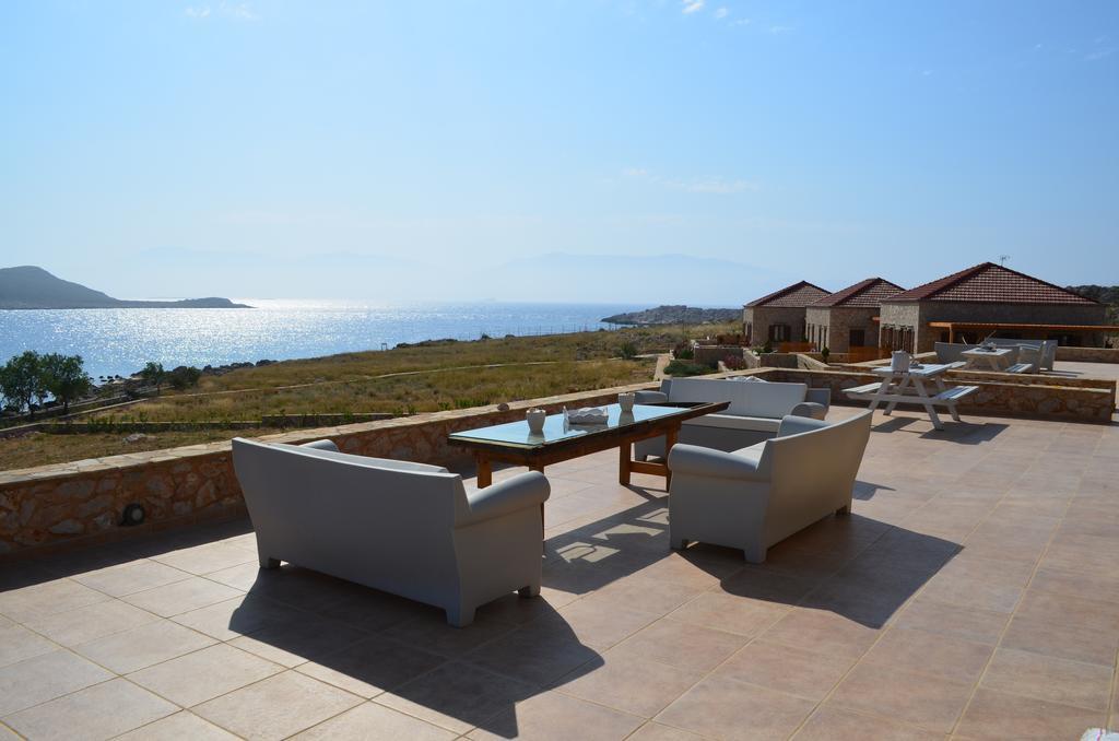 Villa Aristoteles Chalki Town Exterior foto